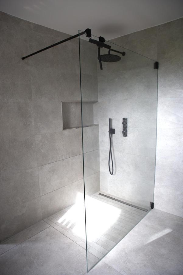 Peaceful Modern 2 Bedroom Penthouse With Nice View 에스페랑주 외부 사진