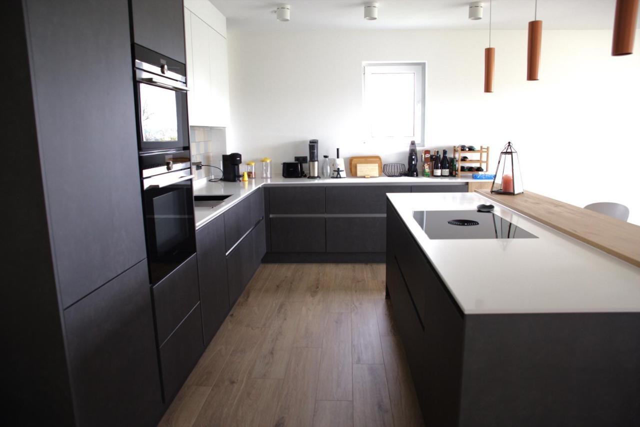 Peaceful Modern 2 Bedroom Penthouse With Nice View 에스페랑주 외부 사진