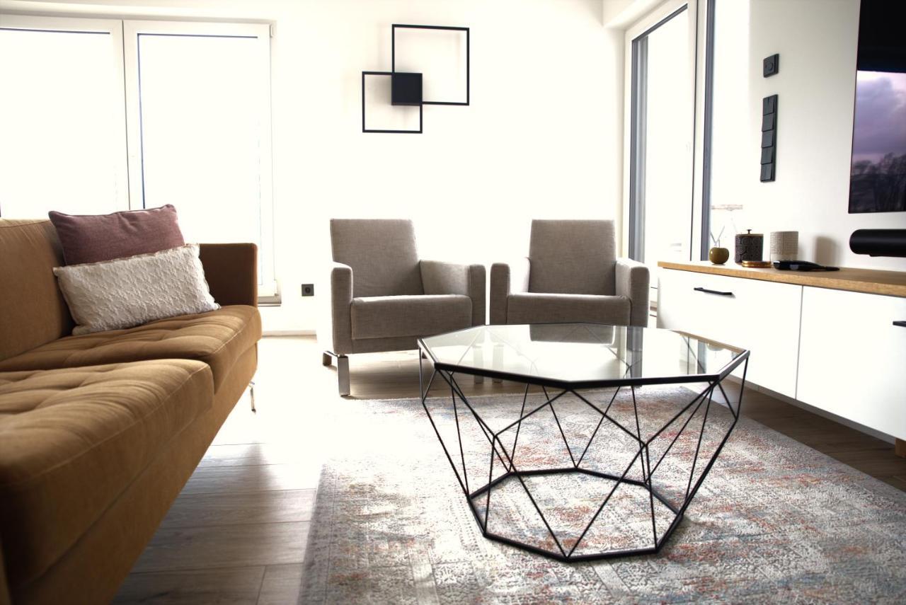 Peaceful Modern 2 Bedroom Penthouse With Nice View 에스페랑주 외부 사진